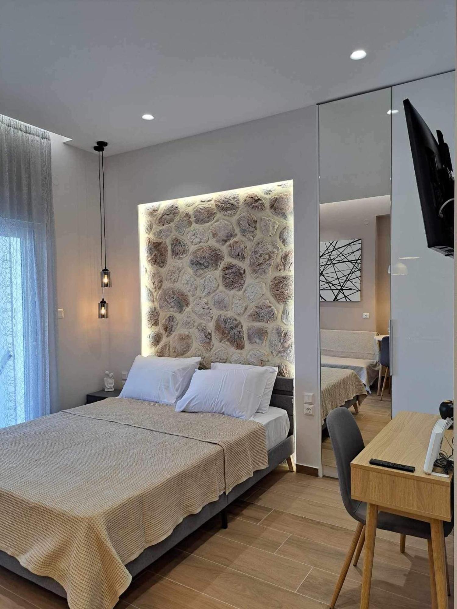 Eclectic Studio With Stone Volos Exterior foto